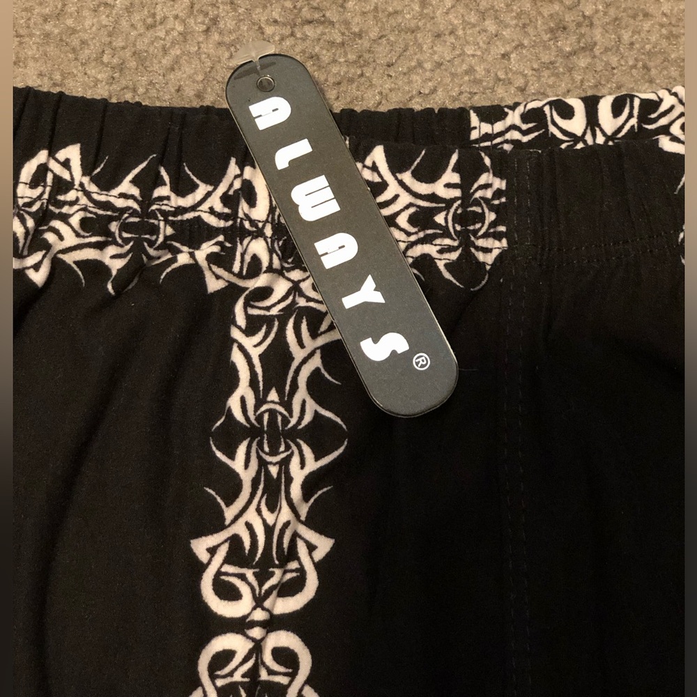 Always NWT buttery soft leggings - Picture 3 of 3